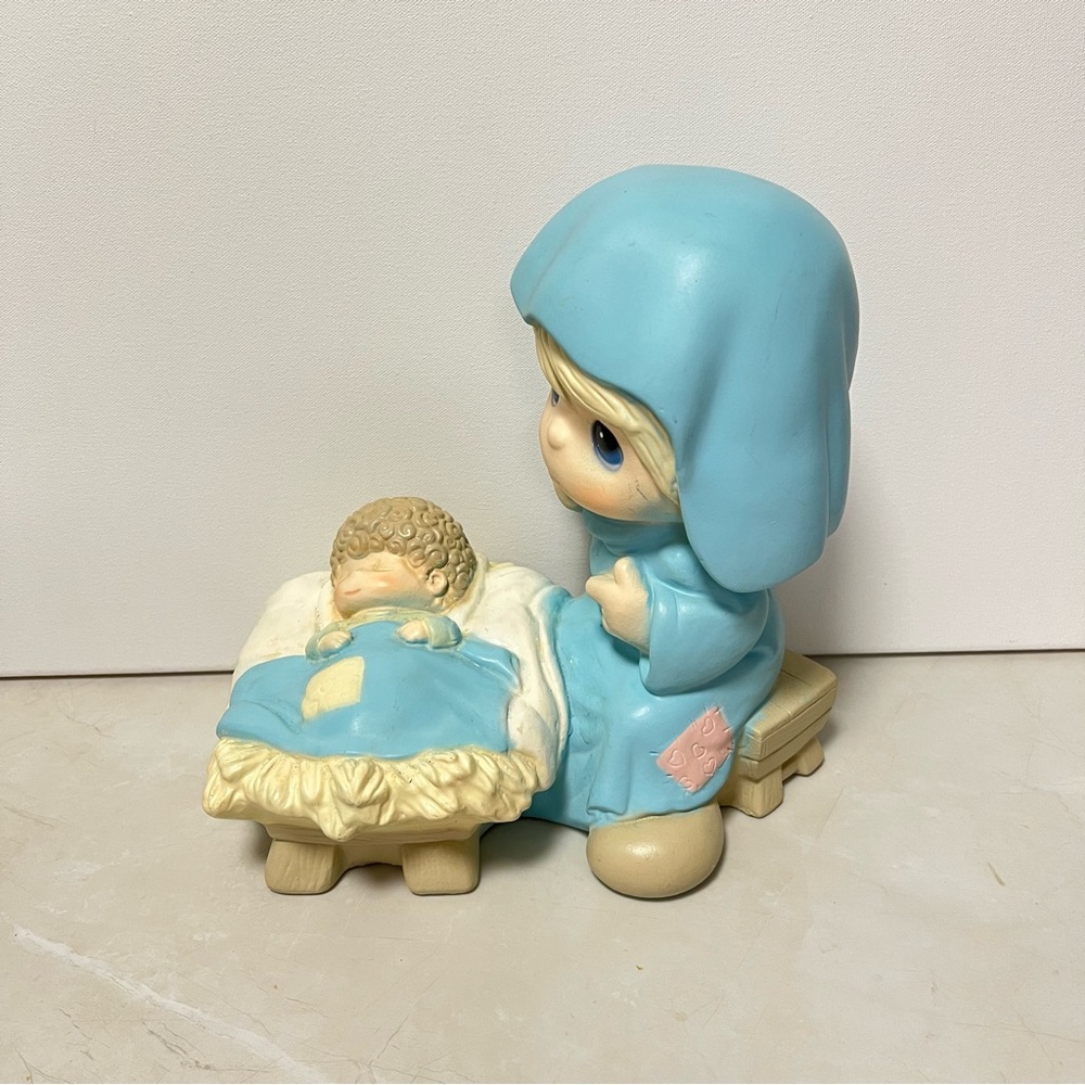 Vintage Nativity Precious Moments VTG 1999 Mary and Baby Jesus Large Figurine